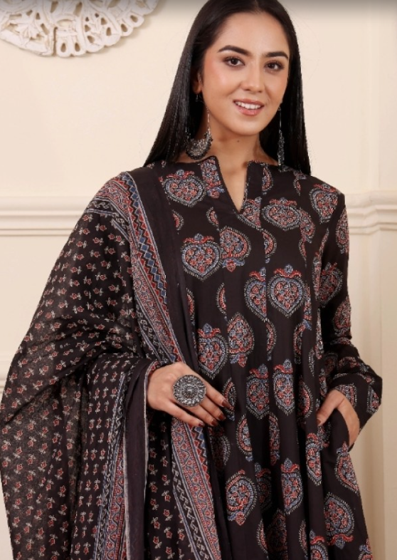Boshon Namira Cotton Suit Set